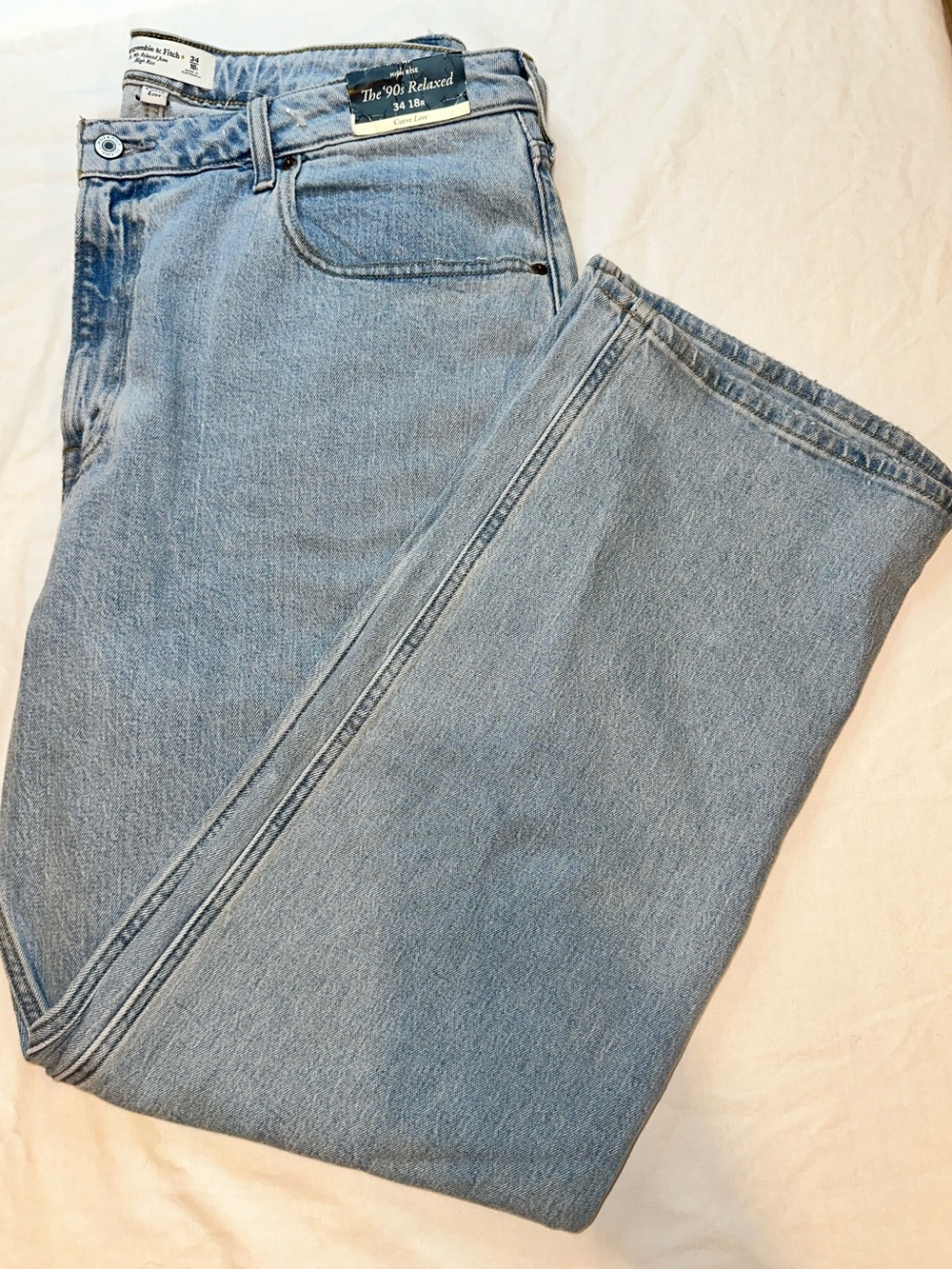 Abercrombie & Fitch Light Blue Relaxed High-Rise Jeans - Curve Love